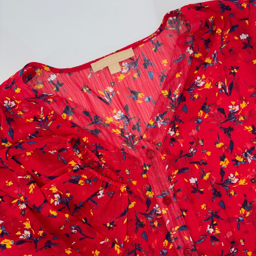 Hope & Harlow Red Floral V-Neck Button Down Ruffle Sleeve Blouse Medium
